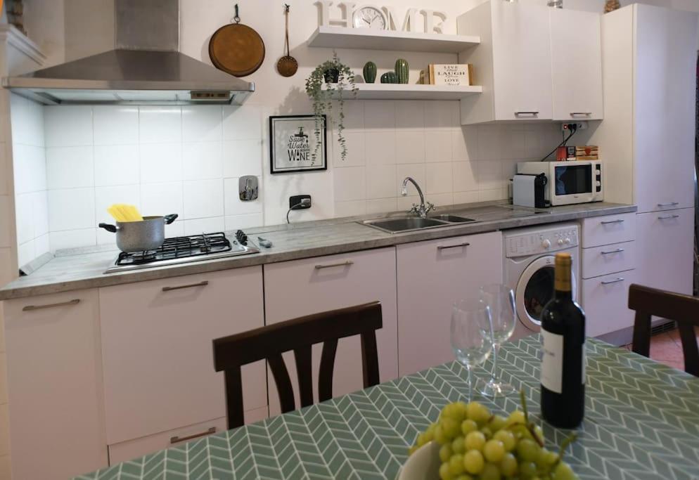 Locanda Cappellari - Campo De' Fiori Рим Экстерьер фото
