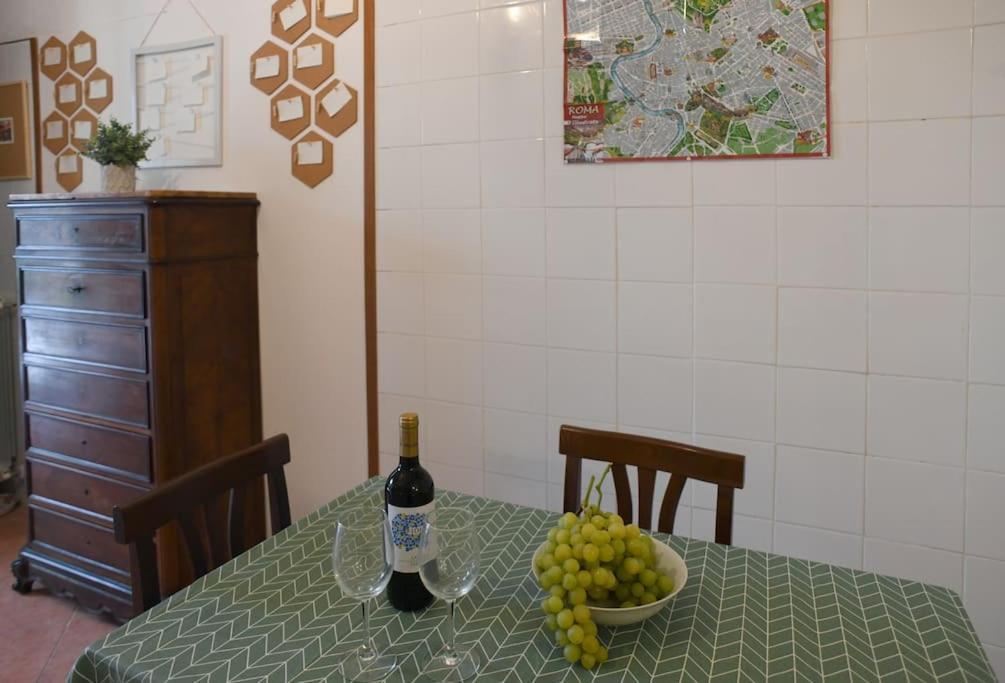 Locanda Cappellari - Campo De' Fiori Рим Экстерьер фото