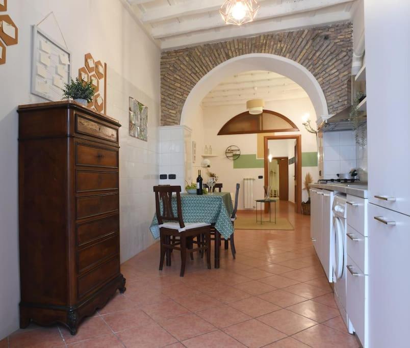 Locanda Cappellari - Campo De' Fiori Рим Экстерьер фото