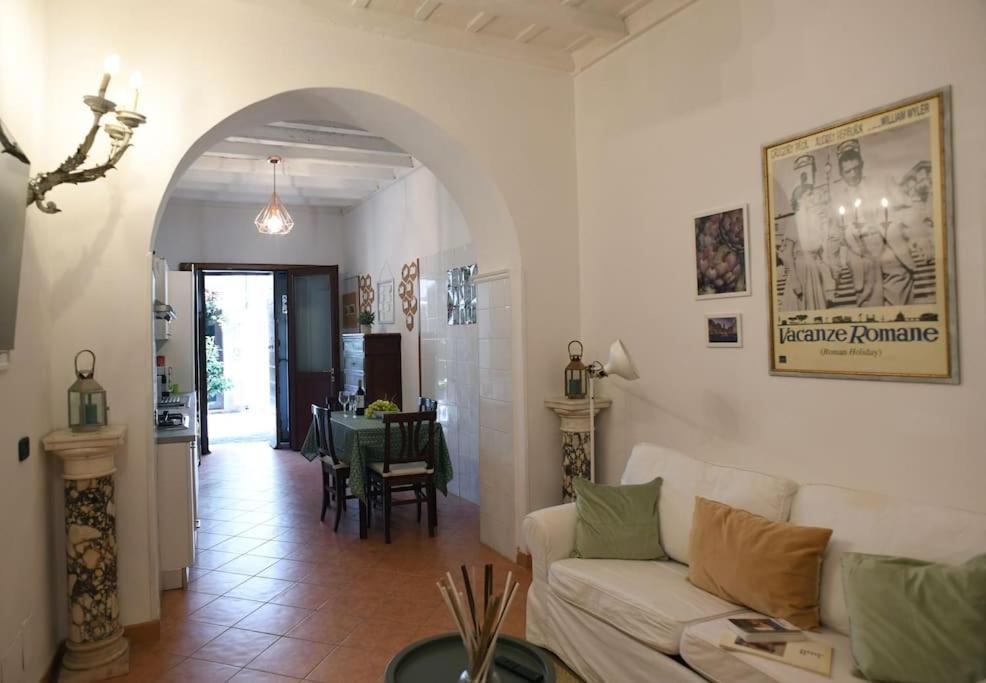 Locanda Cappellari - Campo De' Fiori Рим Экстерьер фото