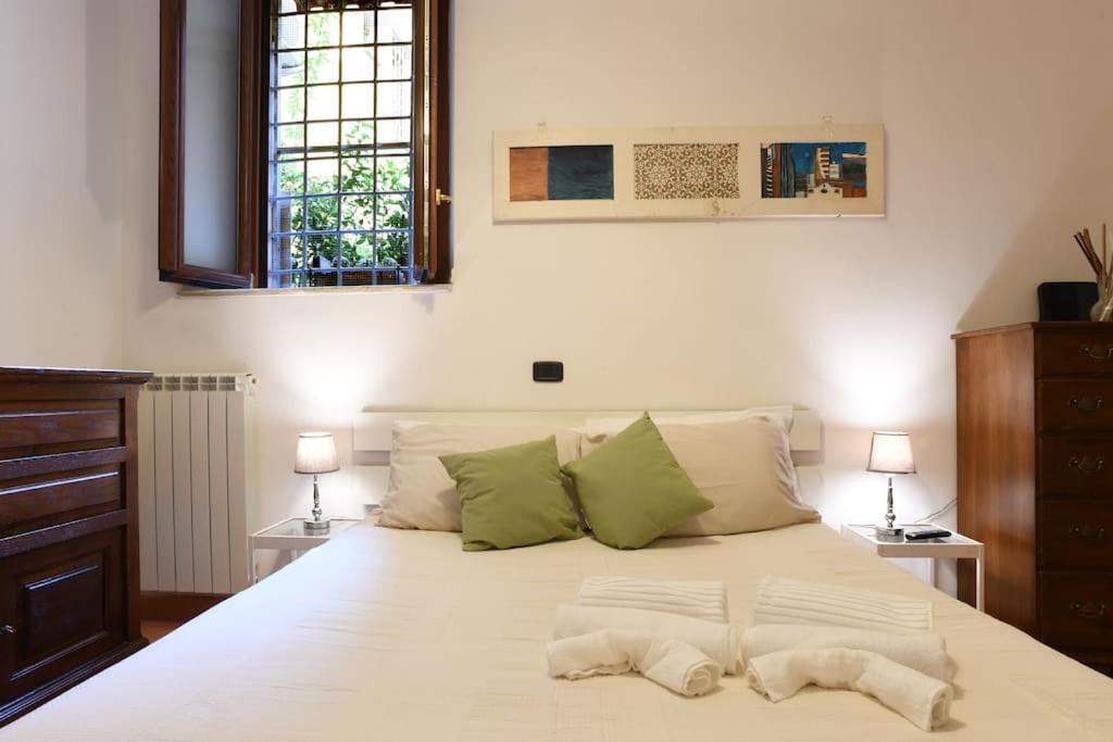 Locanda Cappellari - Campo De' Fiori Рим Экстерьер фото